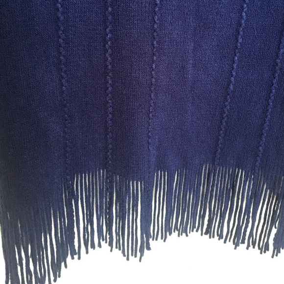 Soft Navy Blue Wrap with fringe, one size - Picture 5 of 6